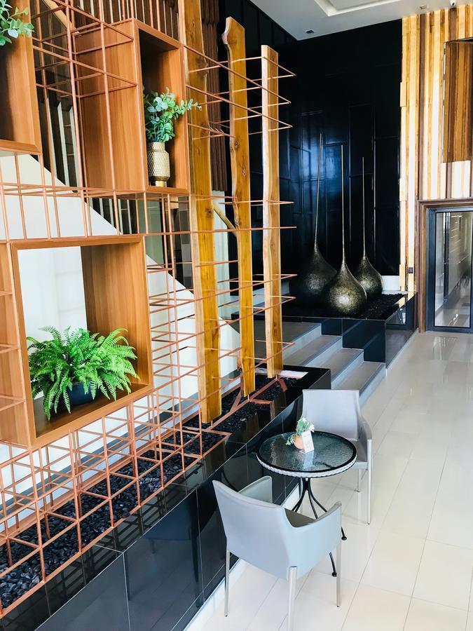 Astra Suites Central Chiang Mai Exterior photo